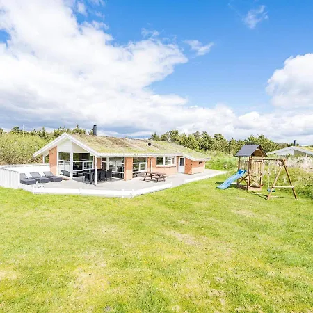 Holiday home Holiday Henne Lxxv